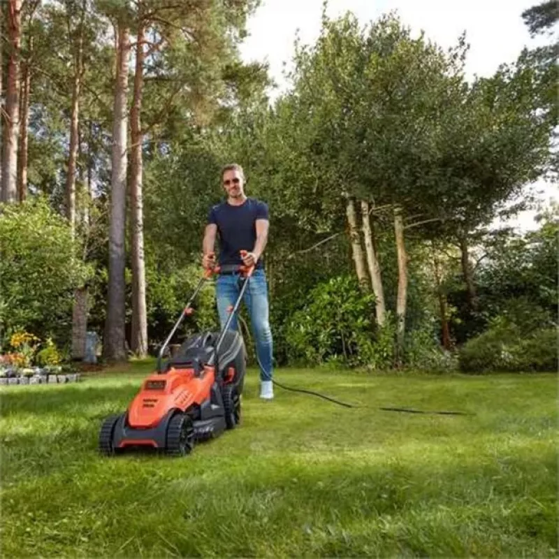 Zāles pļāvējs Melns & Decker Melns+DECKER BEMW461BH-QS