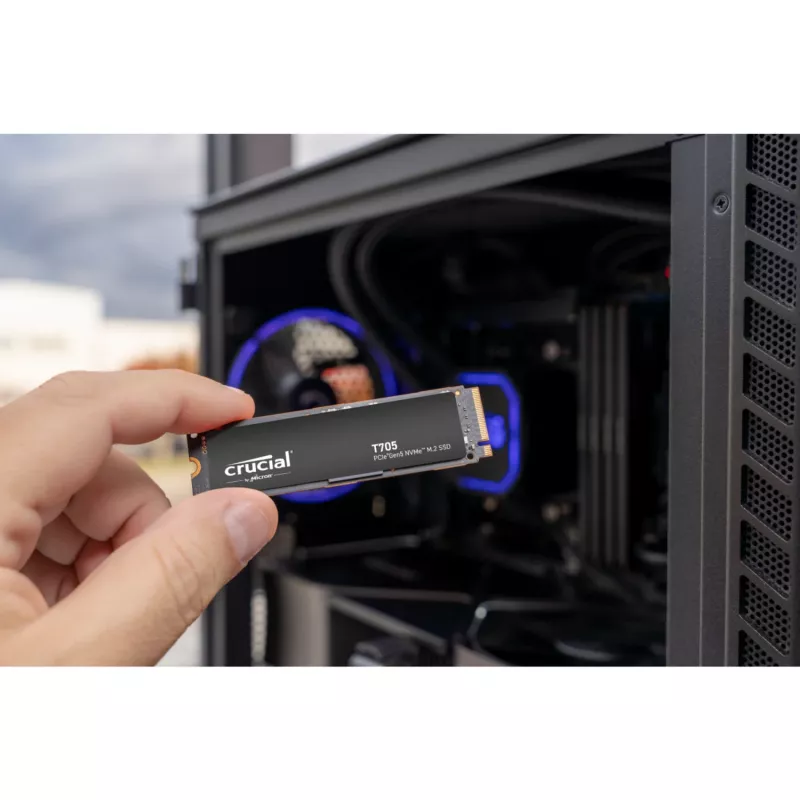 SSD disks Crucial 2TB M.2 PCI Express 5.0 NVMe CT2000T705SSD3