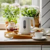 Adler AD 1380w White ir Adler produkts no mūsu Elektrisko tējkannu klāsta. Izceļas ar baltu krāsu, 1 litra tilpumu un polipropilēna materiālu.