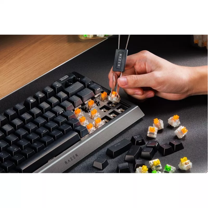 Klaviatūra Razer MelnsWidow V4 spēļu USB QWERTY US English melna