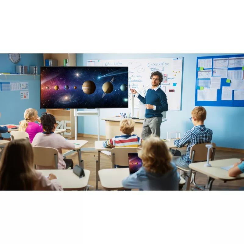 Avocor AVE-9200 - 234 cm (92 collu) diagonāles klases E92 sērijas LCD displejs ar LED fona apgaismojumu