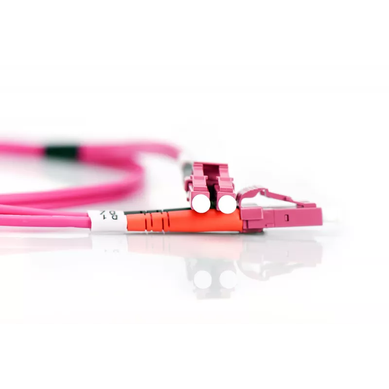 Optiskās šķiedras ielāpa vads Digitus OM4 LC/LC 10m