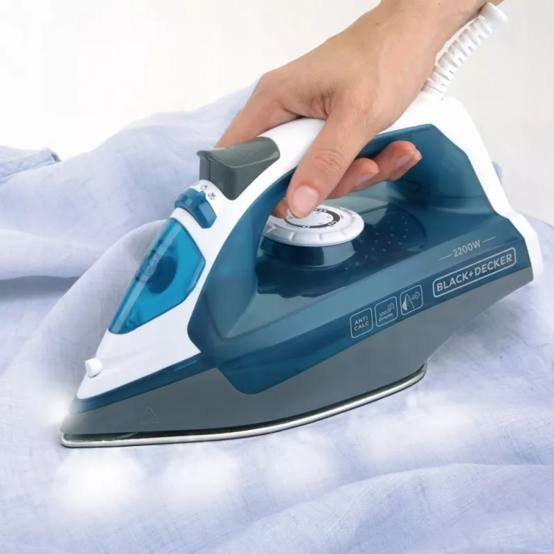 Tvaika gludeklis Melns+Decker BXIR2200E (2200W)