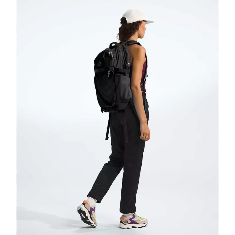 Pilsētas mugursoma The North Face Router - TNF Black/TNF Black