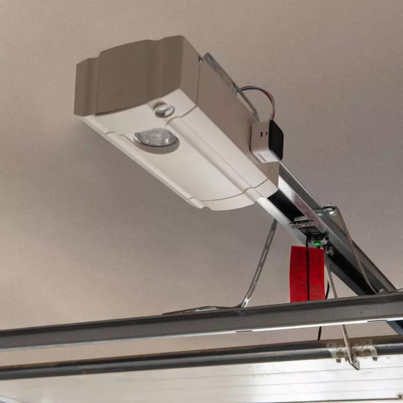 Yale Smart Opener Garage garāžas durvju atvēršanas piederums