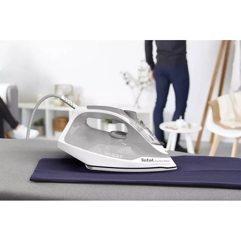 Tvaika gludeklis Tefal FV2863E1, 2400 W, nepārtraukta tvaika plūsma 35 g/min, nepiedegoša zole, vertikālā tvaicēšana