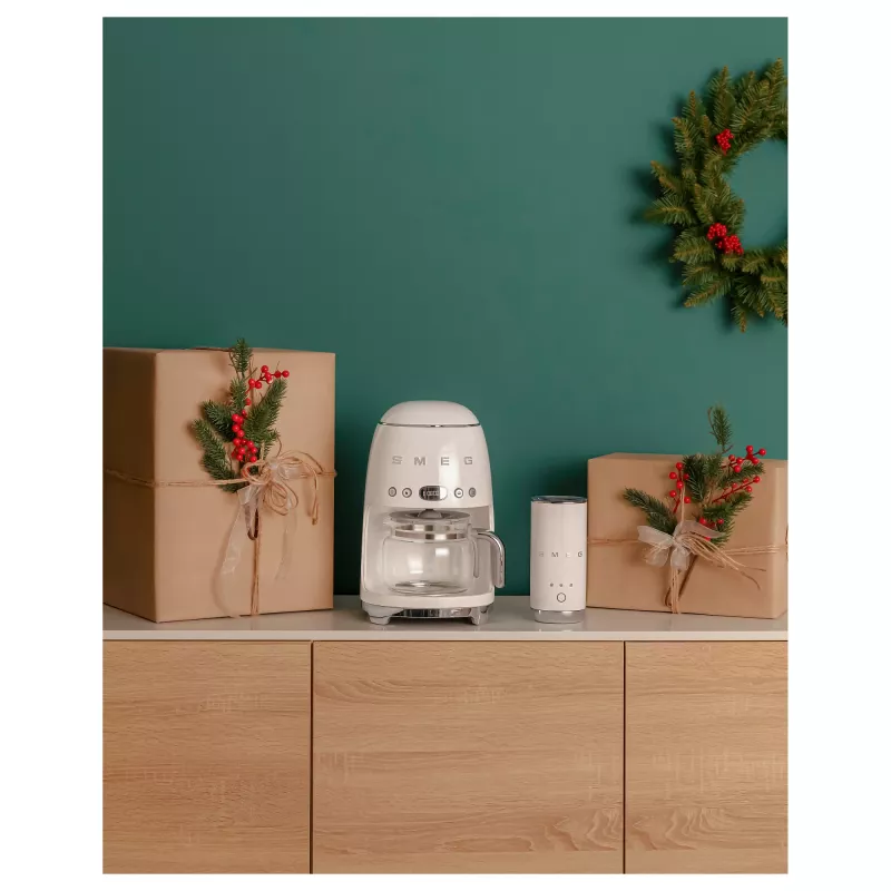 Smeg 50's Style DCF02CREU kafijas automāts 1,25 litri krēmkrāsā