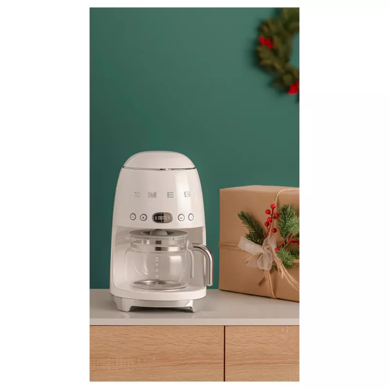 Smeg 50's Style DCF02CREU kafijas automāts 1,25 litri krēmkrāsā