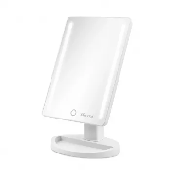 Brīvi stāvošs grima spogulis Girmi BE04 — taisnstūra formas, 1× palielinājums, balta LED gaisma, USB/4×AA, 180° rotācija