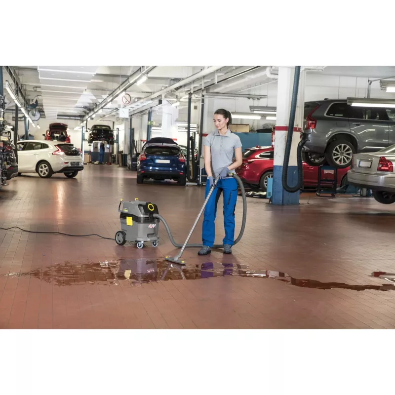 Kärcher mitrā un sausā putekļsūcējs NT 30/1 Tact L