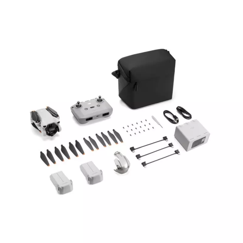 Quadcopter DJI Mini 3 Fly More Combo — 4 rotoru drons, 12 MP 4K kamera, 10 000 m diapazons, maks. ātrums 10,55 m/s, 2453 mAh baterija, 0,248 kg, pelēks