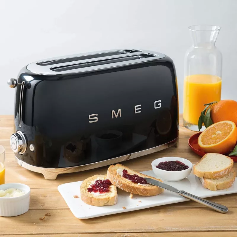 Smeg - TSF02 Toasteris 4 šķēlēm - Melns/lakots/PxAxD 41x20,8x21,5 cm/6 grauzdēšanas pakāpes/1500W
