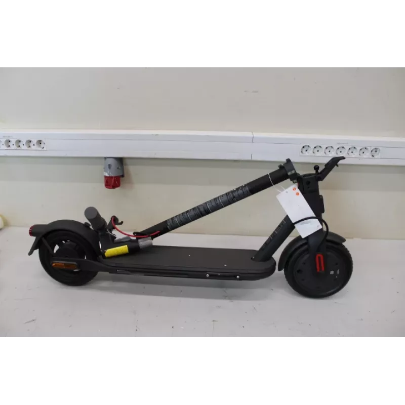 IZPĀRDOŠANA. Xiaomi Electric Scooter 4 Lite EU | IZPĀRDOŠANA. IZPĀRDOŠANA. Xiaomi Electric Scooter 4 Lite EU | 300 W | 25 km/h | 8.5 collas | 3 mēneši | Melns | LIETOTS, BOJĀTS IEPAKOJUMS, TRŪKST: LĀDĒTĀJS UN SEŠSTŪRA ATSLĒGA