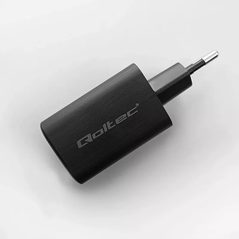 Qoltec 50766 mobilās ierīces lādētājs klēpjdatoram, pārnēsājamai spēļu konsolei, power bank, viedtālrunim, viedpulkstenim, planšetdatoram Melns AC Ātrā uzlāde Iekštelpām