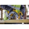 Pārnēsājamais ripzāģis DeWalt DCS578NT — bezvada rokas zāģis, 1 gab.