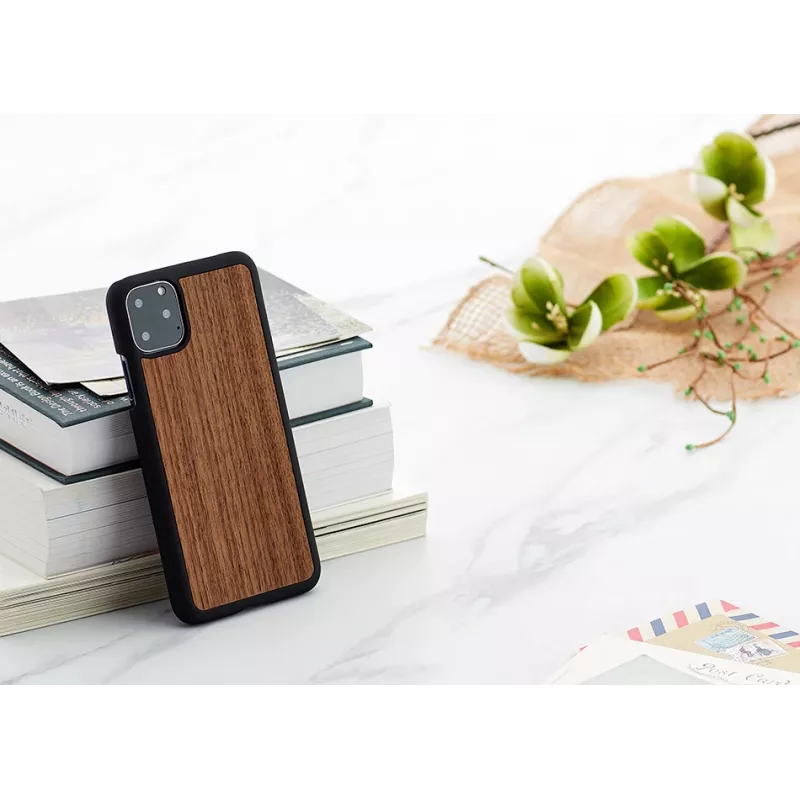viedtālruņa maciņš man and wood iPhone 11 Pro Max — melnais valrieksts, koka aizmugure, aizsargrāmis