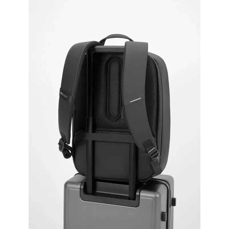 XD Design ANTI-THEFT Mugursoma Bobby Edge Melna P/N: P706.2501