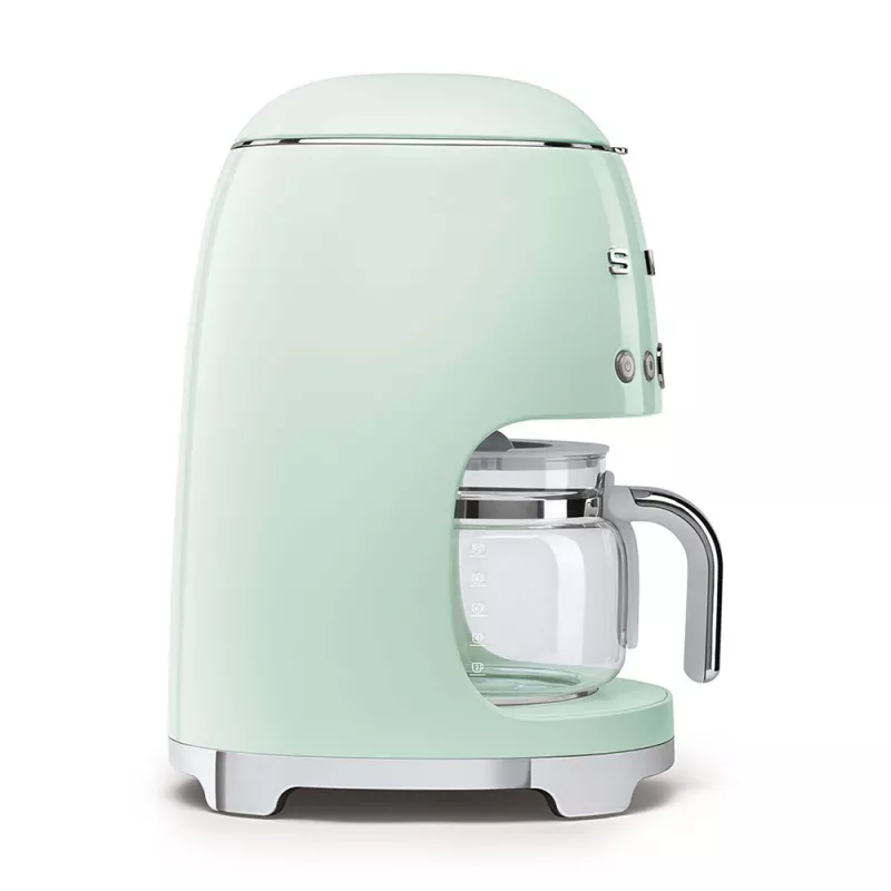 SMEG kafijas automāts pasteļzaļā krāsā DCF02PGEU