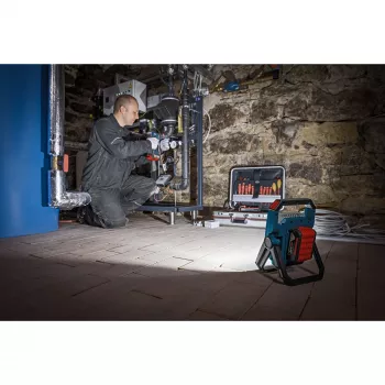 Darba gaisma Bosch GLI 18V-1900 Professional