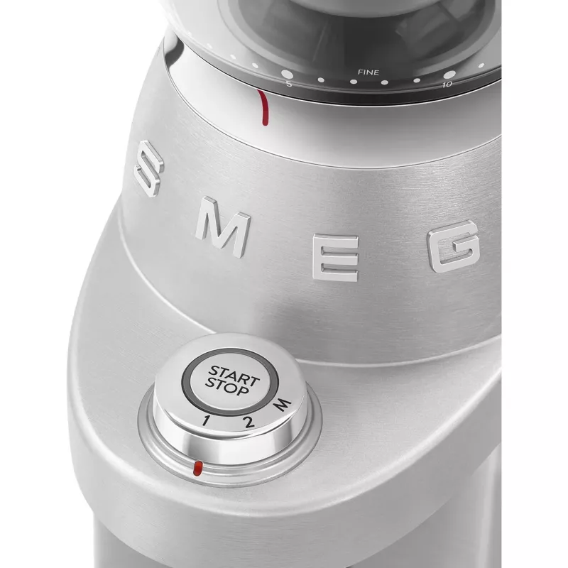 SMEG Coffee Grinder 50s Style CGF02SSEU *Sudraba*