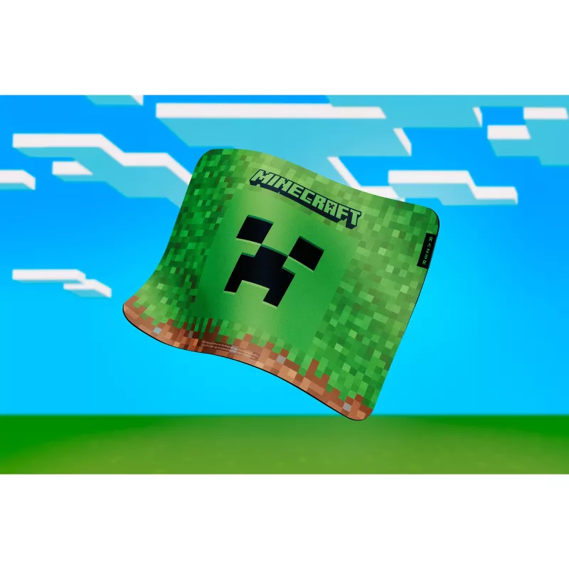 Peles paliktnis Razer Gigantus V2 Medium Minecraft Edition — strukturēta virsma, gumijas pamatne, vidējs izmērs