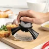 Galda ķiploku spiede Ototo Design Rockula plastmasa nerūsējošais tērauds melna balta