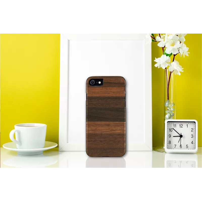 Aizsargājošs telefona maciņš Man and Wood iPhone 7/8 — fango melns