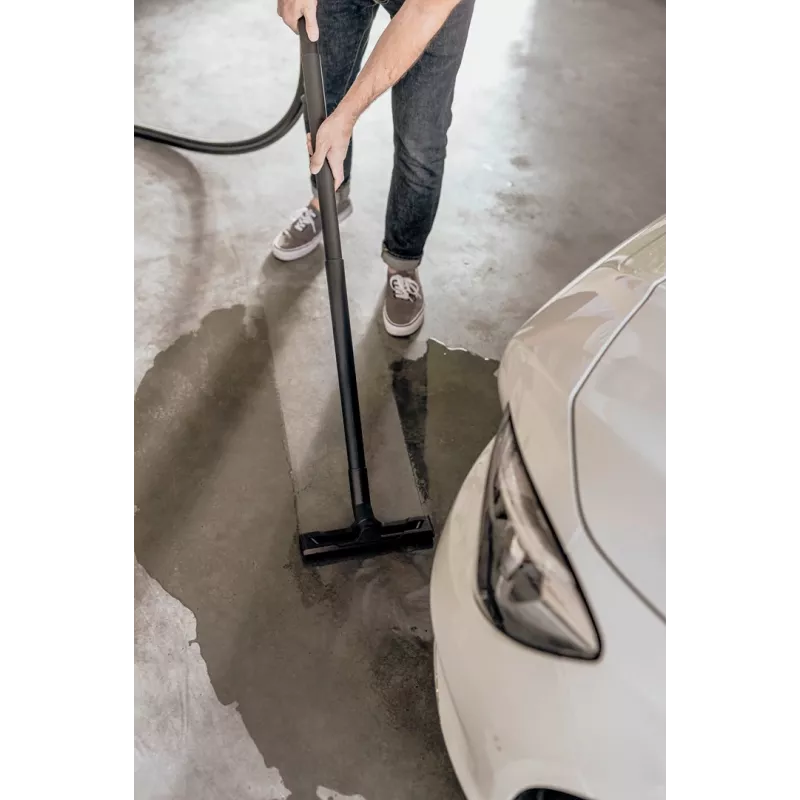 Mitrā un sausā putekļsūcējs Karcher WD 3 V-17/4/35, 17 L, 1000 W, 4,5 kg, 4 riteņi, 3,5 m šļūtene