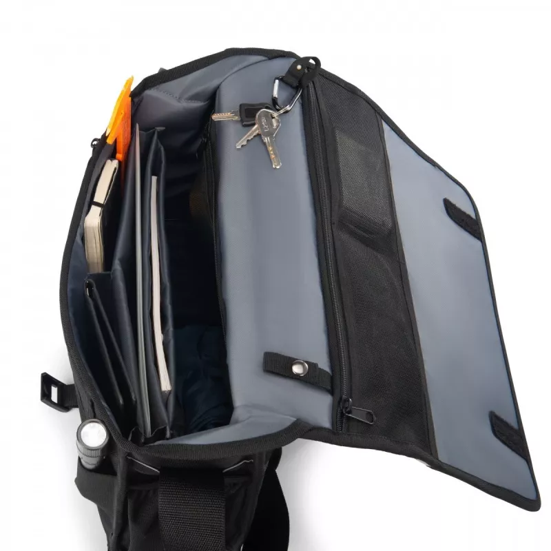 Messenger Bag REFLECTIV Melns