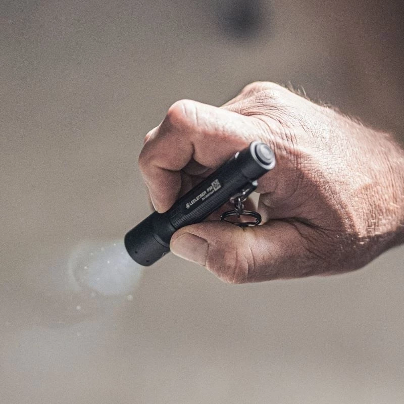 Lukturītis Ledlenser P3R Melns — uzlādējams kompakts LED atslēgu piekariņa lukturītis
