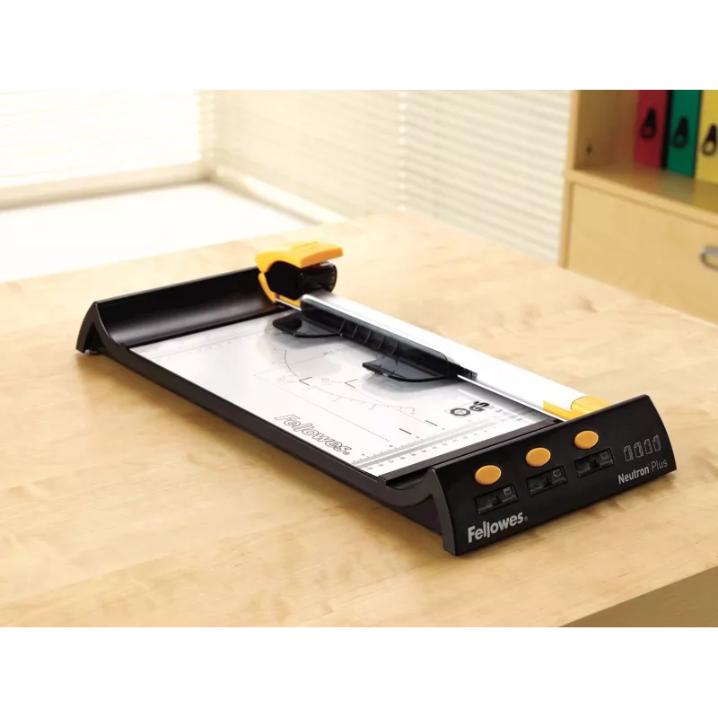 Fellowes Neutron Plus A4 papīra griezējs