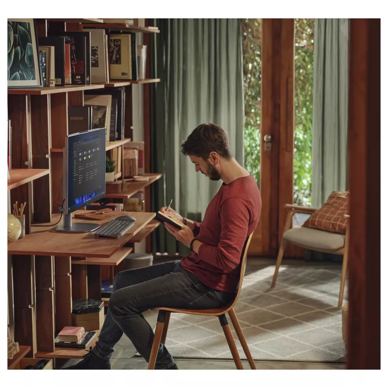 HP OmniStudio X 27-cs1077ng 27 collu FHD skārienjutīgs All-in-One dators, Intel Core Ultra 7 256V, 16 GB RAM, 1 TB SSD