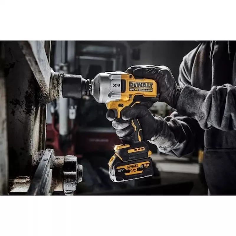 Jaudas skrūvgriezis/trieciendzinējs DeWALT DCF961NT-XJ, 1200 RPM, 2372 N⋅m