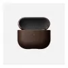 Ādas AirPods futlāris Nomad V3 Rustic Brown — aizsargājošs ādas pārvalks AirPods uzlādes futlārim