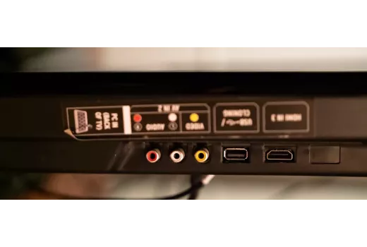 HDMI pret DisplayPort: kuru kabeli izvēlēties?