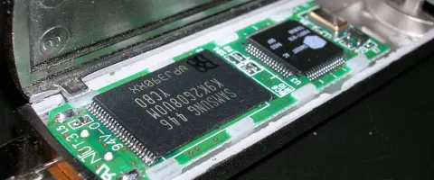 Ārējais SSD vai USB zibatmiņa: kuru pārnēsājamo datu nesēju izvēlēties?