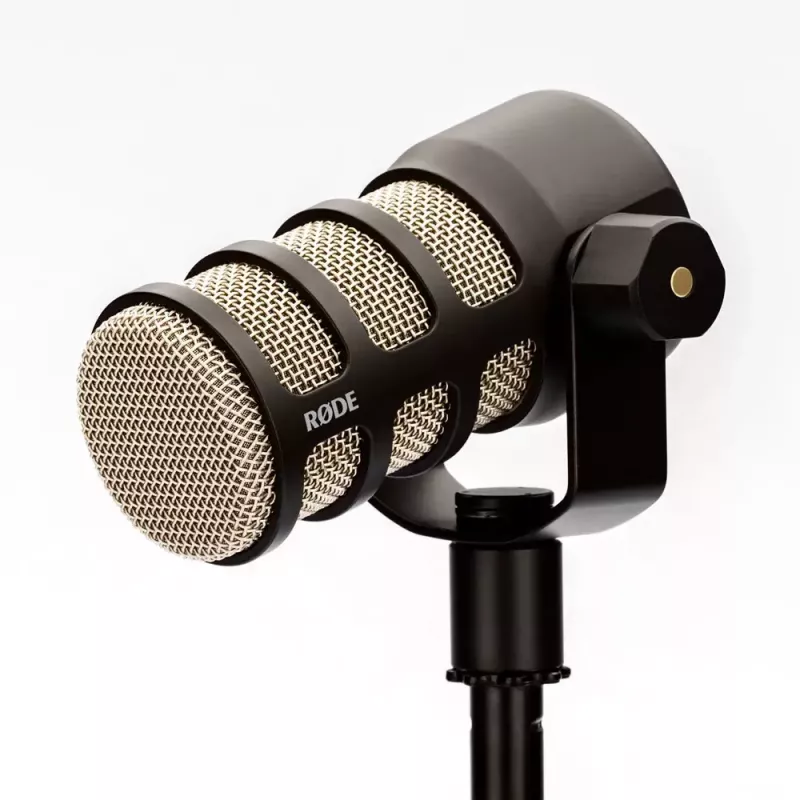 Skatuves dinamiskais mikrofons RØDE PodMic — kardioīds, XLR-3 vads, 20–20 000 Hz, balansēta izeja, 937 g, melns