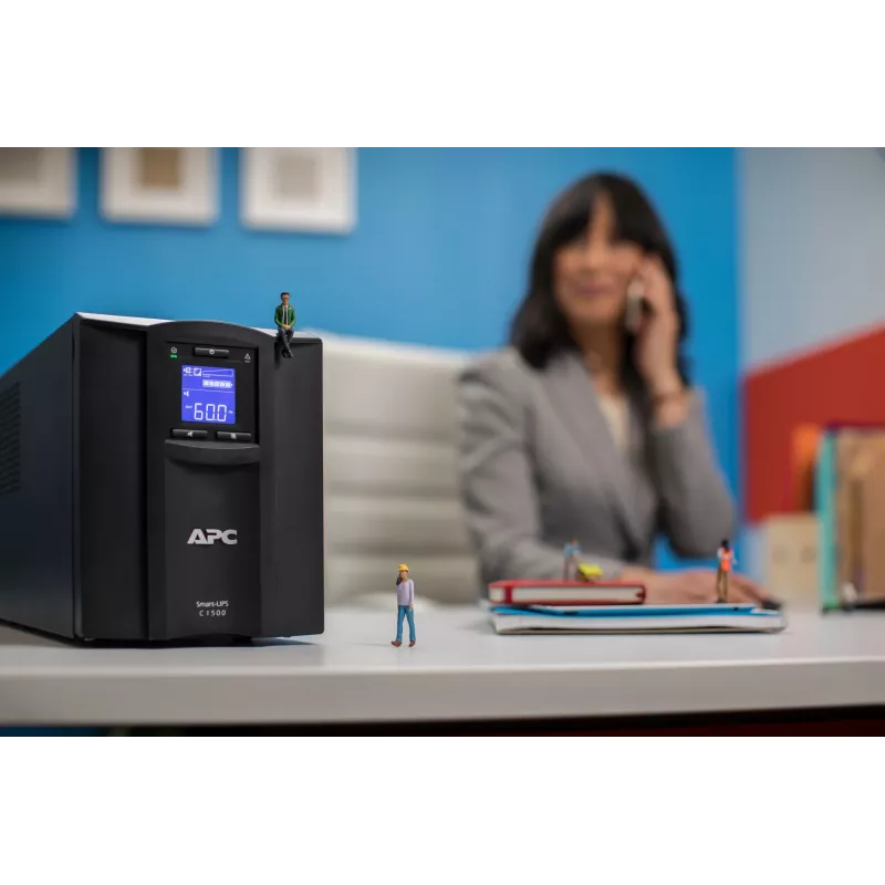 APC Smart-UPS SMC1500IC - 8x C13, USB, SmartConnect, 1500VA, Line-Interactive, 1.5 kVA, 900 W, Sine, 170 V, 300 V