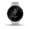 Viedpulkstenis GARMIN Forerunner 55 — 42 mm apaļš sporta pulkstenis, GPS/GLONASS/Galileo, 14 dienu akumulators, 5 ATM, balta silikona siksniņa