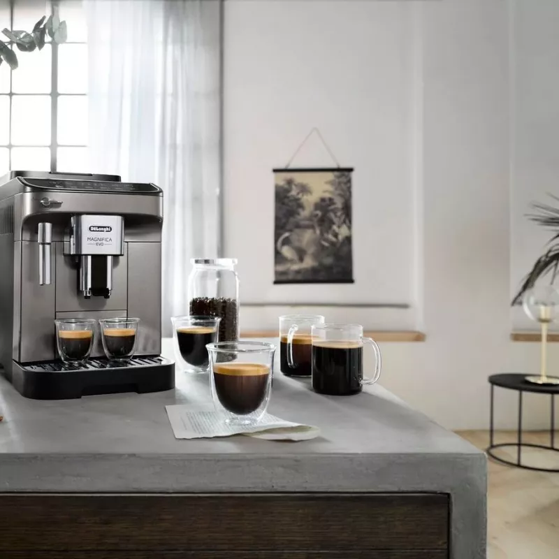 De’Longhi Magnifica Evo pilnībā automātisks espresso aparāts 1,8 l