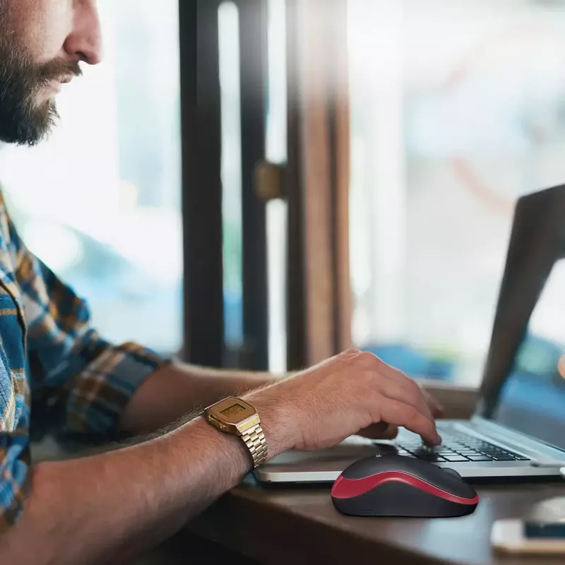 Pele Logitech M185 Bezvadu Sarkana