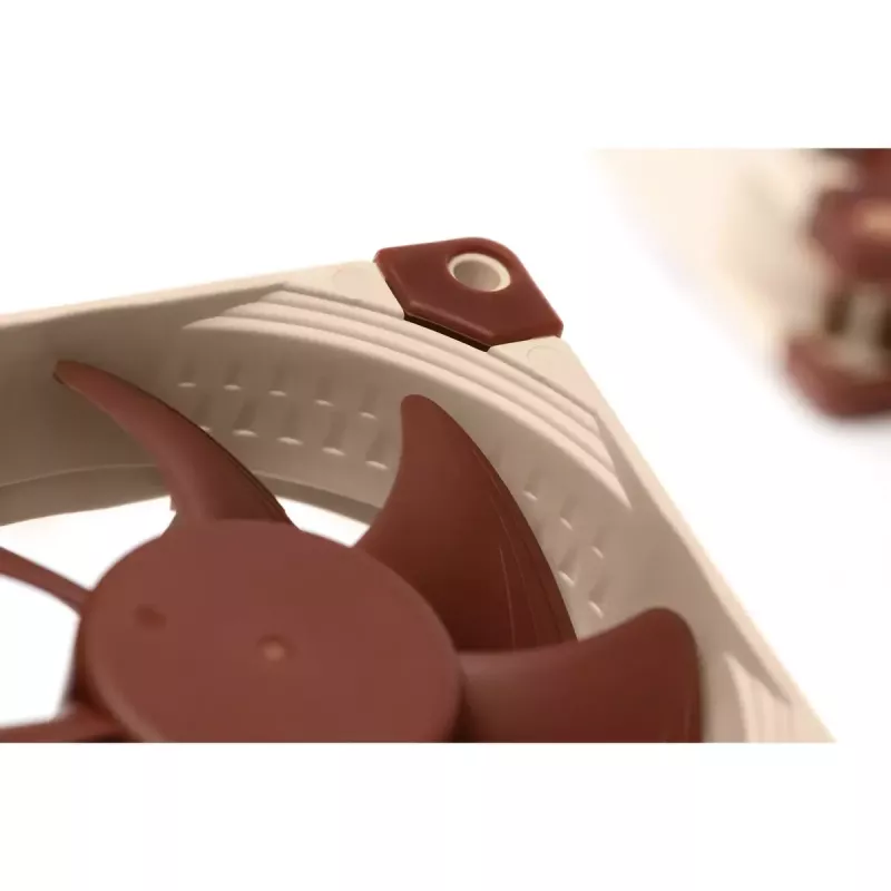 Korpusa ventilators Noctua NF-A8 PWM — 80 mm, 12 V, 450–2200 apgr./min, 55,5 m³/h, 17,7 dB, MTBF 150000 h