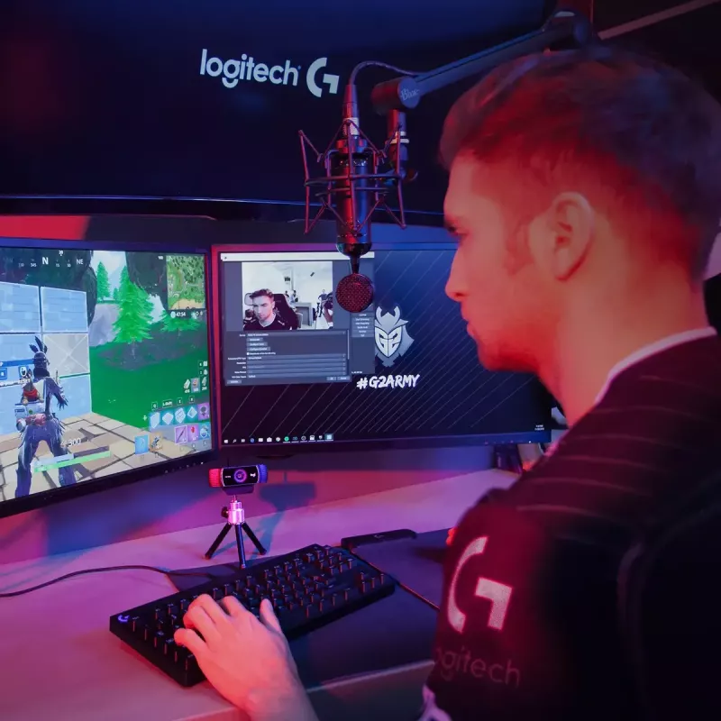 Logitech C922 1920 x 1080 pikseļi USB Melna tīmekļa kamera