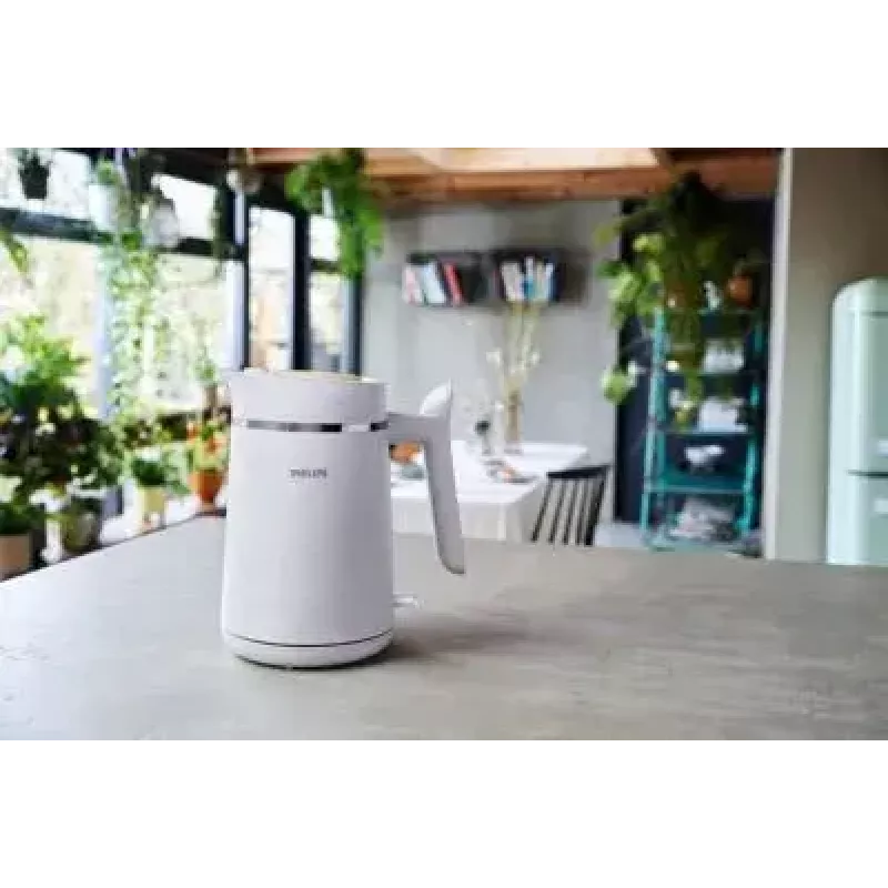 Elektriskā tējkanna Philips HD9365/10 1,7 l 2200 W balta, bezvadu ar 360° pamatni