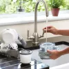 Rokas putekļsūcējs Melns & Decker PD1820L-QW — 18V Li‑Ion, 1,5Ah, 0,56L bezmaisa, 15 min darbības laiks