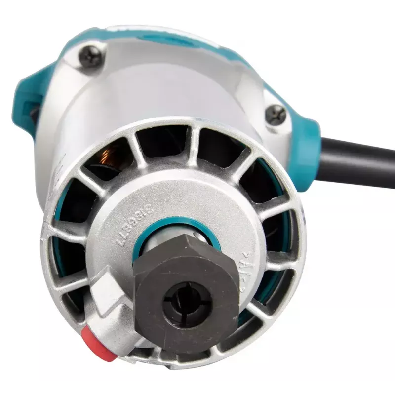 Frēze Makita RT0702CX2J — 710 W, 10 000–34 000 apgr./min., 8 mm spīļpatrona, 0–40 mm dziļums, 1,8 kg