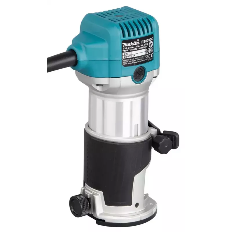Frēze Makita RT0702CX2J — 710 W, 10 000–34 000 apgr./min., 8 mm spīļpatrona, 0–40 mm dziļums, 1,8 kg