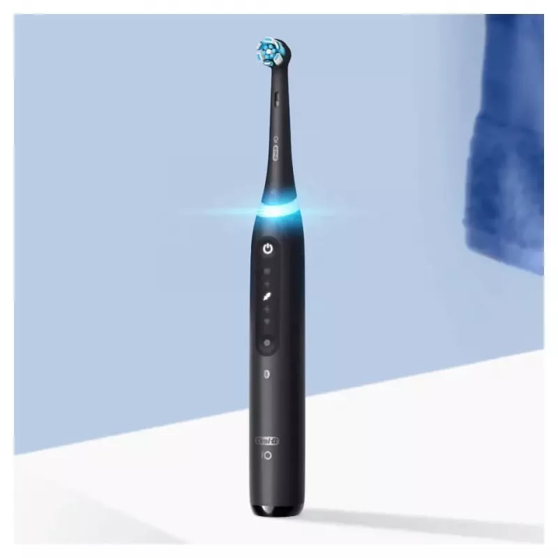 Oral-B iO Series 5 pieaugušo vibrējoša zobu birste Melna
