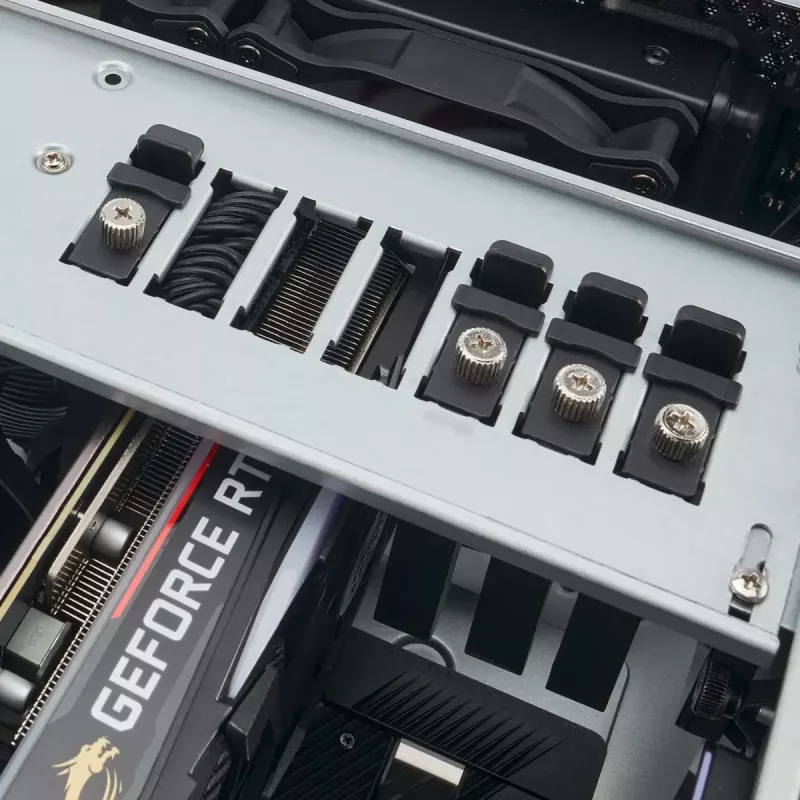 Servera korpuss Silverstone SST-RM44 tornis melns ATX 240 360mm
