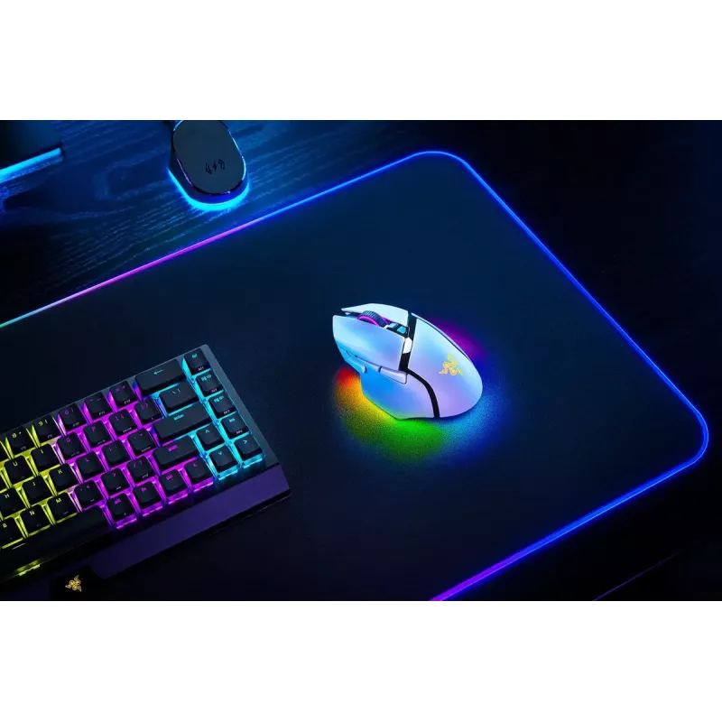 Spēļu pele Razer Basilisk V3 Pro — labā roka, optiskā 30 000 DPI, RF bezvadu/Bluetooth/USB-C, balta